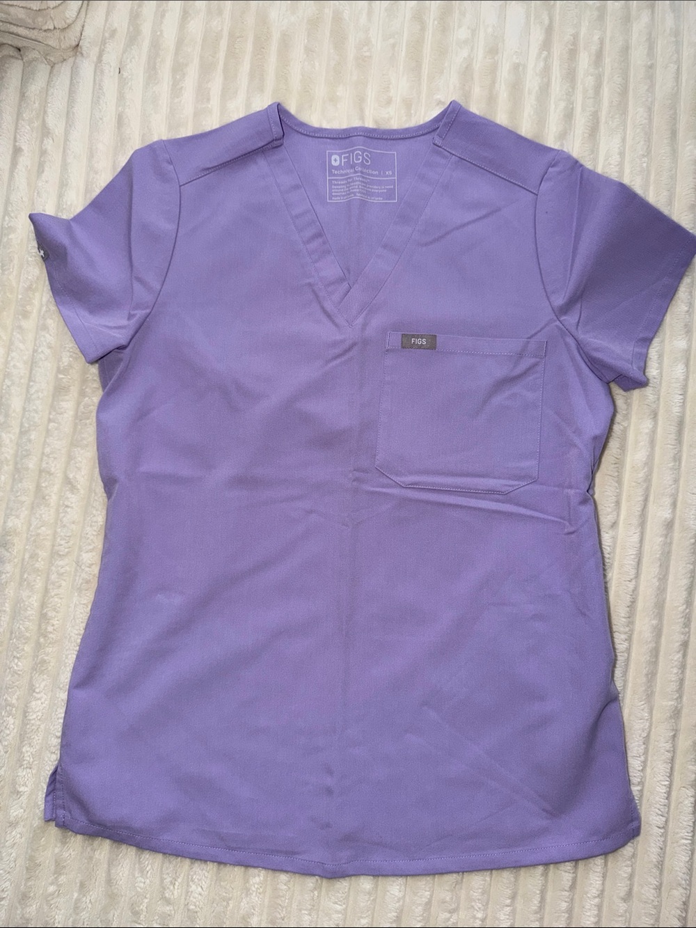 Figs Lavender V-Neck Short Sleeve Scrub Top